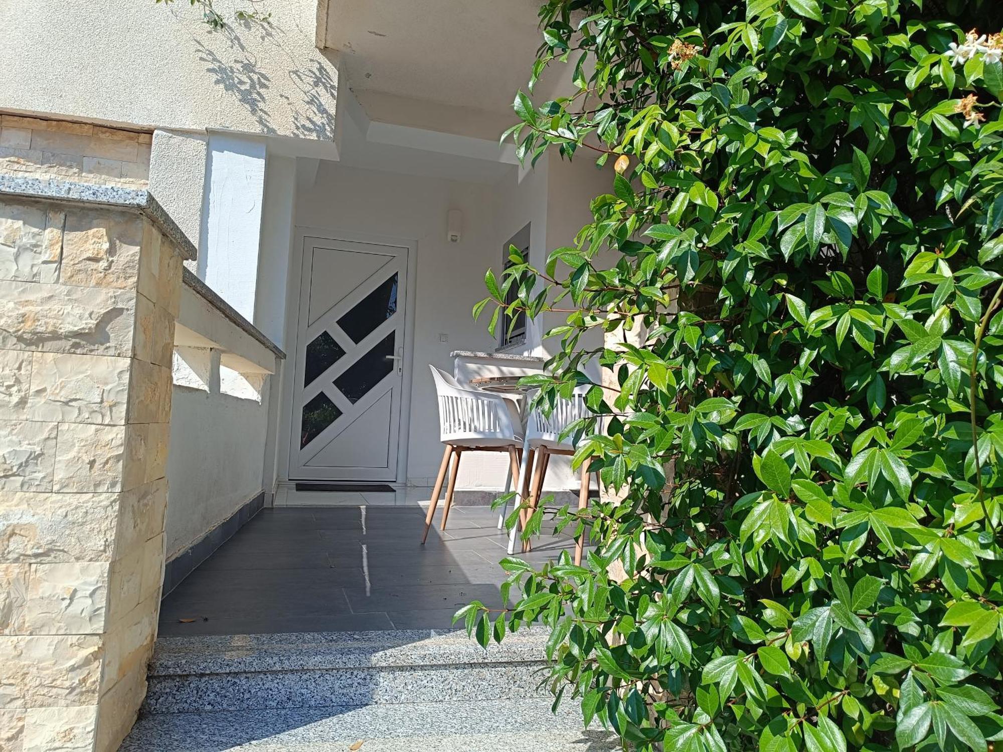 Apartmani Emilio Novalja Exteriör bild